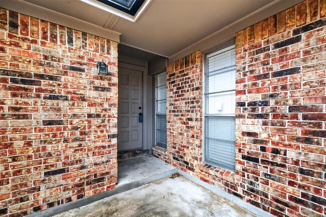 Photo - 9538 Ravensworth Dr