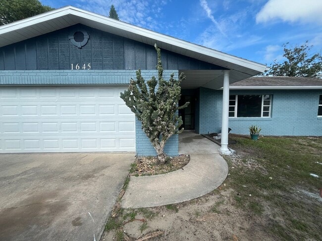 Building Photo - 1645 E Paradise Ln Rental