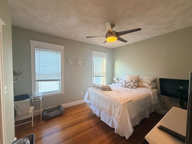 Photo - 211 W 8th St Unit 3