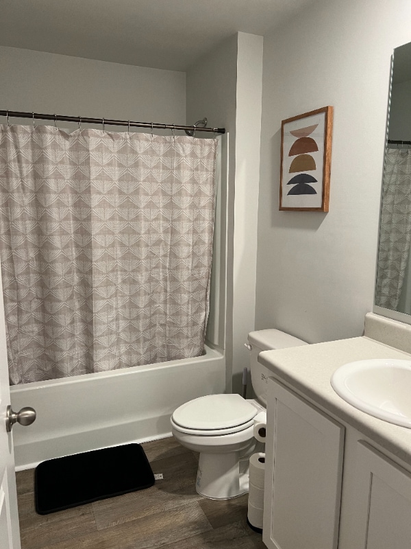 Photo - 8183 E Highcroft Dr NE