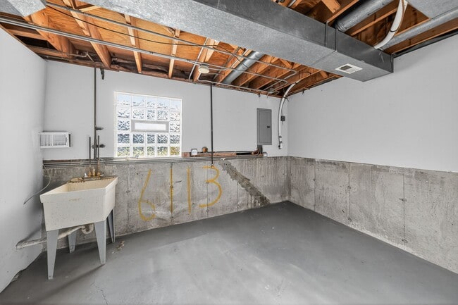 Photo - 6113 Spring Ln