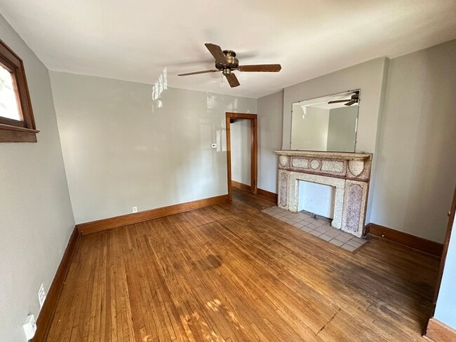 Photo - S Washington Ave 1041-1043 MLR Unit 1043