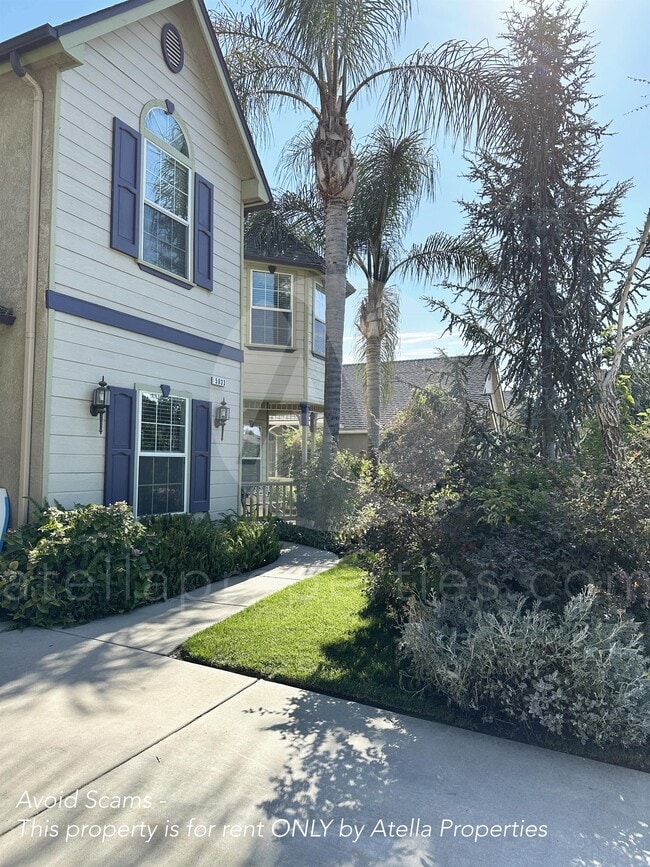 Photo - 5033 W Wren Ave