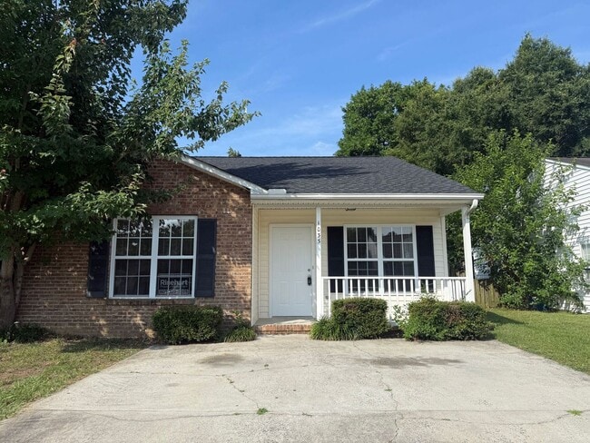 Building Photo - 2BR/2BA Duplex in Cherry Meadows!