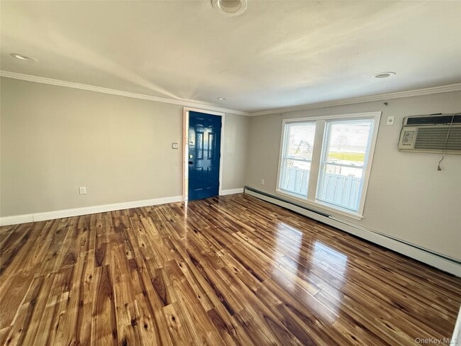 Photo - 610 Laurelton Blvd Unit 1