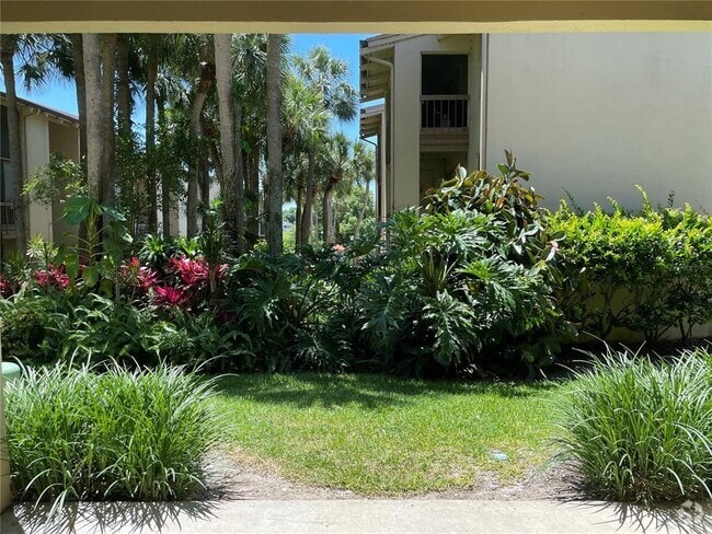 Building Photo - 586 Orange Dr Rental