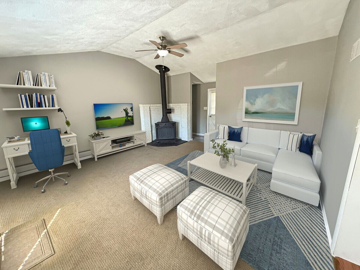 Photo - Charming 3-Bedroom Home with Expansive Gro...
