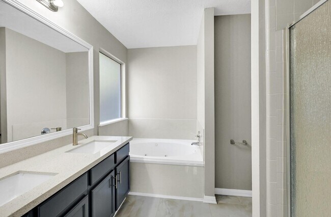 Photo - 4018 Floral Way Ct