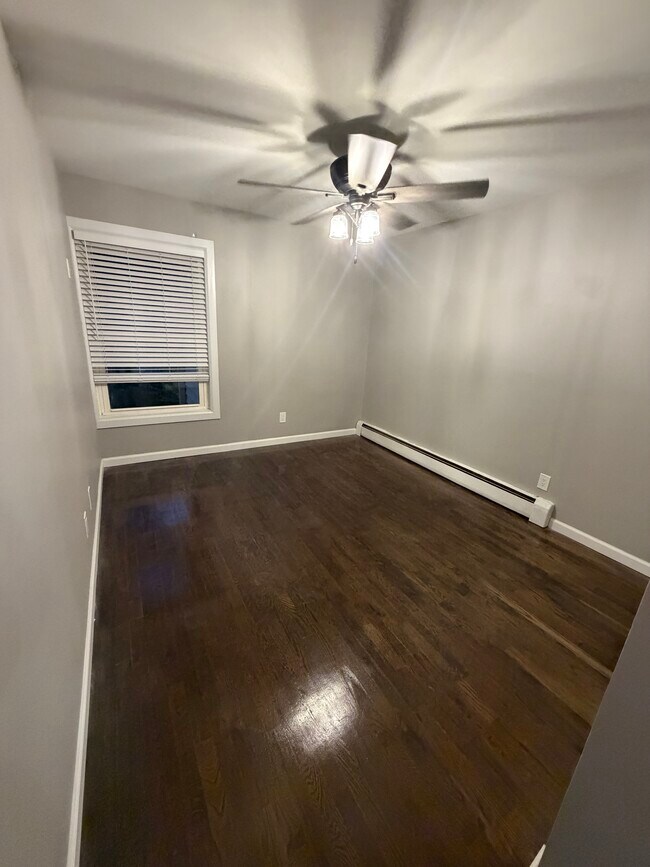 F4 - Bedroom 2