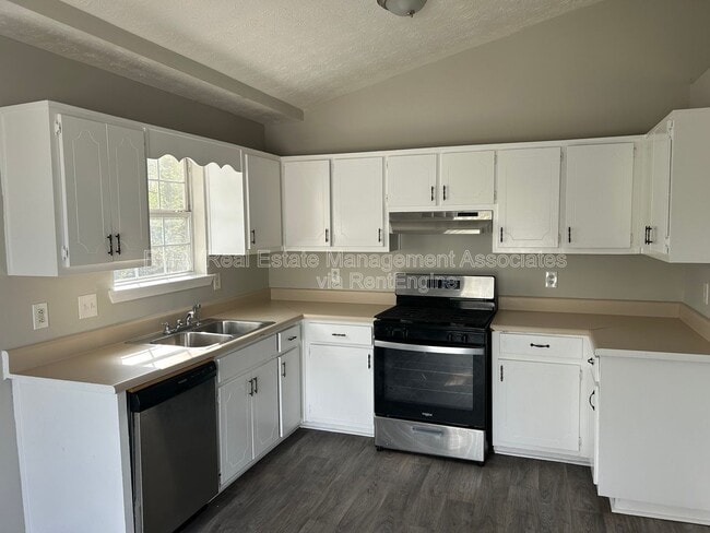 Photo - 118 Tuscany Ln