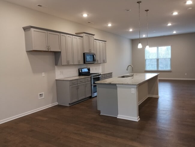 Photo - Excellent Location!!!Townhome