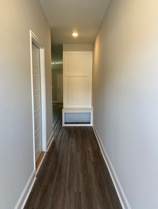 Photo - 1020 Glenkirk Dr