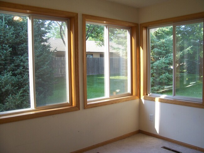 Sunroom - 14977 Ember Ct