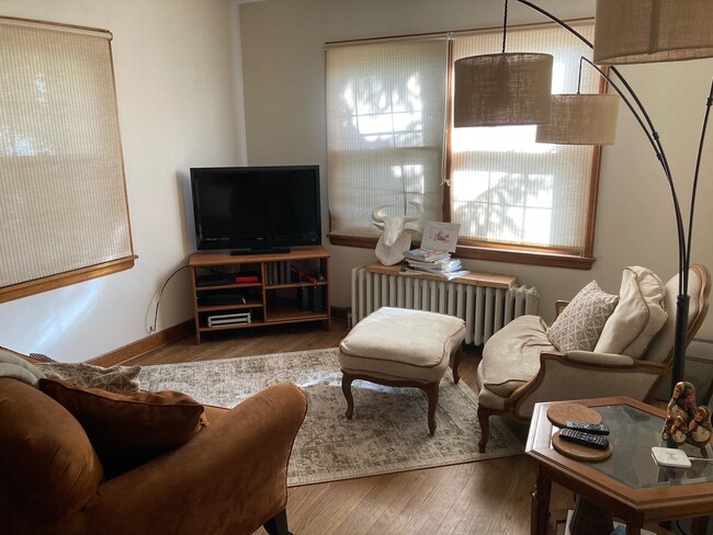 Photo - 410 N Paterson St Apartment Unit 2