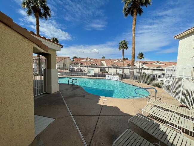 855 N Stephanie St Unit 1123