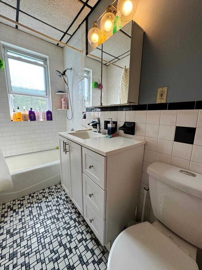 Photo - 46 Burt St Unit 2