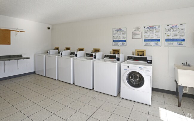 Photo - Riva Ridge Apartments