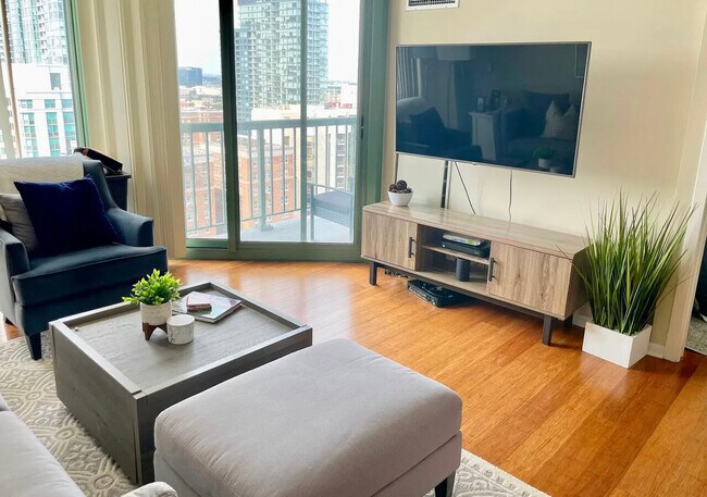 Photo - 111 W Maple St Unit 1810