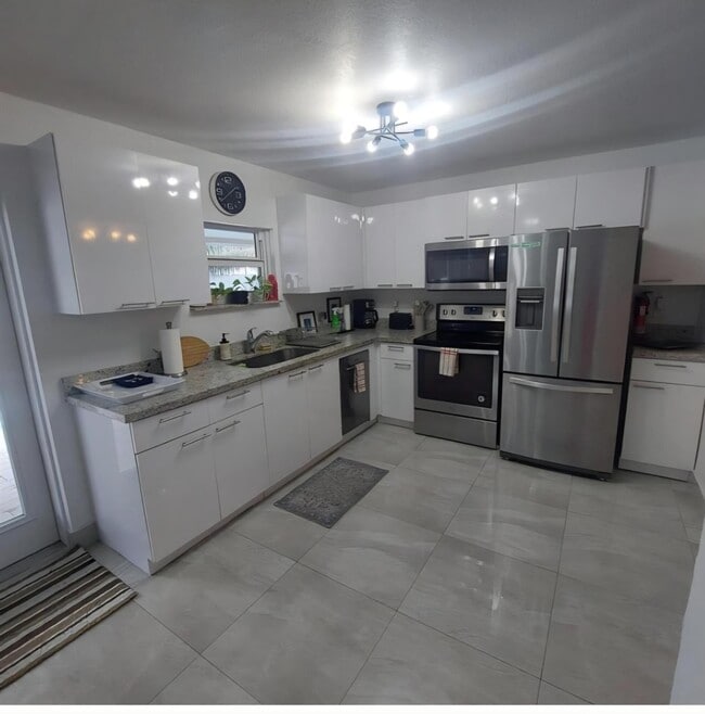 Photo - 1670 NE 1st Ave