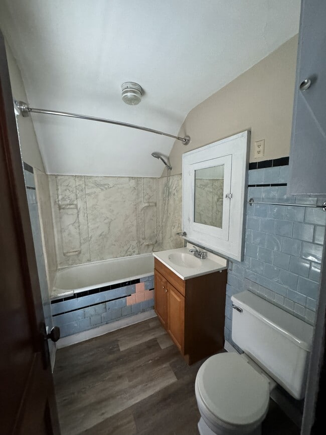 Photo - 2147 S 62nd St