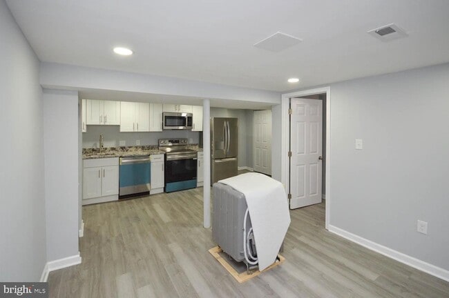 Photo - 46670 Midway Dr