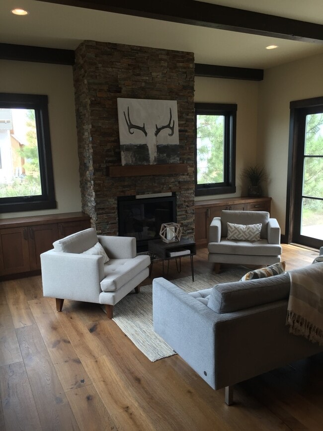 Photo - Beautiful Home Available in Tetherow!!!