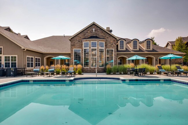 Building Photo - Grove at Cherry Creek Park