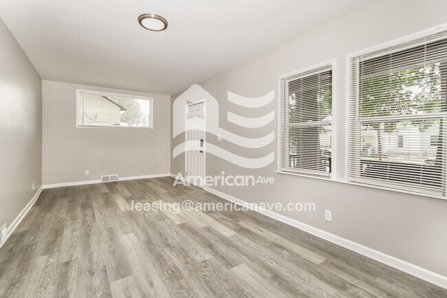 3321 Peachtree Ave