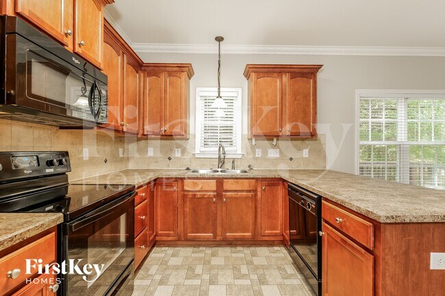 Photo - 1205 Crabtree Dr