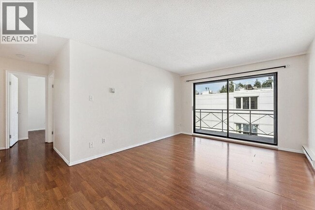 Photo - 777 W 7th Ave Unit 205