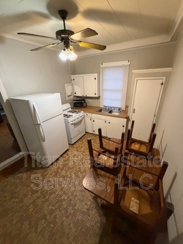 Photo - 218 W St Peter St Unidad 4