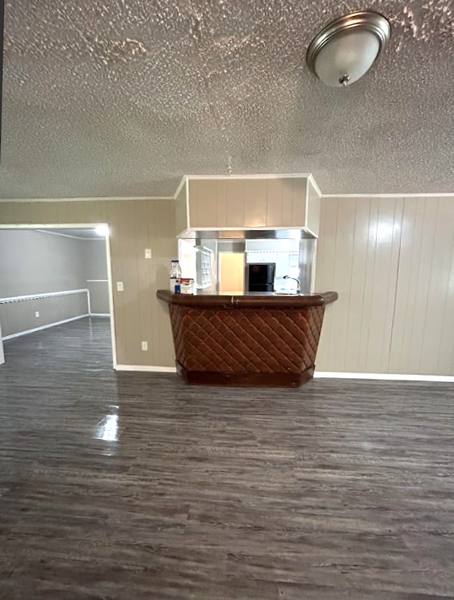 3101 Del Rancho Rd