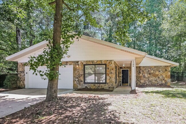 Photo - 1100 Creekwood Cove Casa