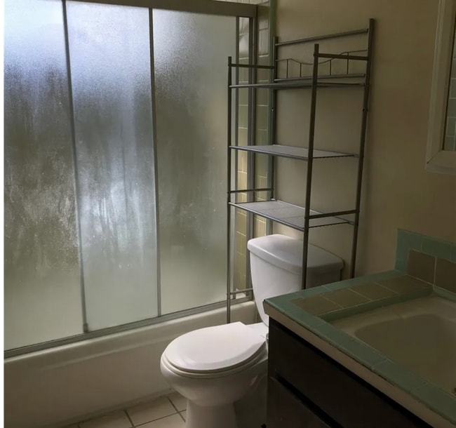 Baño - 55 Royale Ave Unidad #D