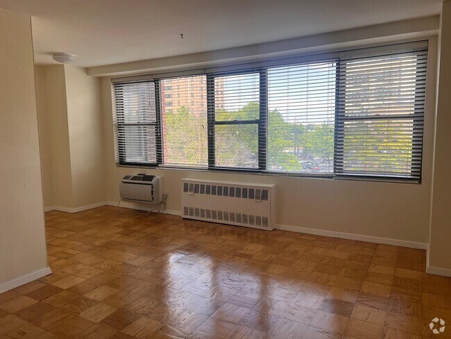 Building Photo - 10 Huron Ave Unit 5A Rental