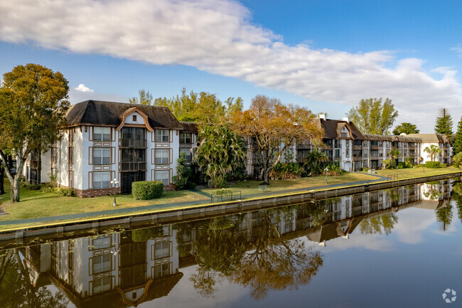 Building Photo - International Village Rental