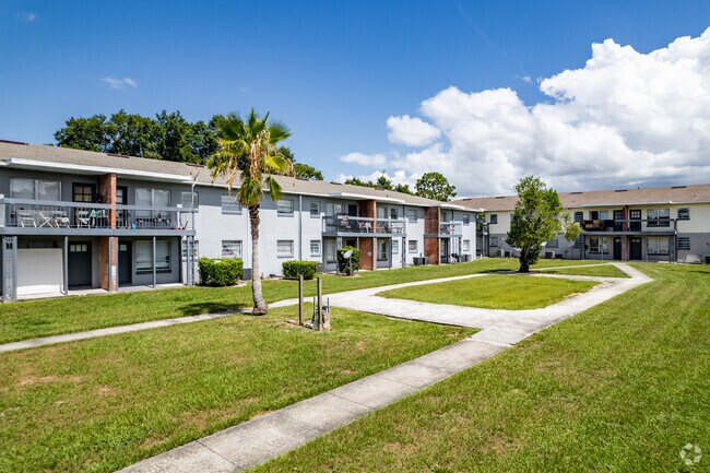 5600 Silver Star Rd Orlando, FL 32808-4304 - Hibiscus Place Apartments
