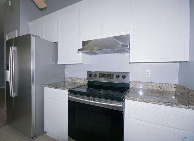 Photo - 215 Cypress Creek Dr