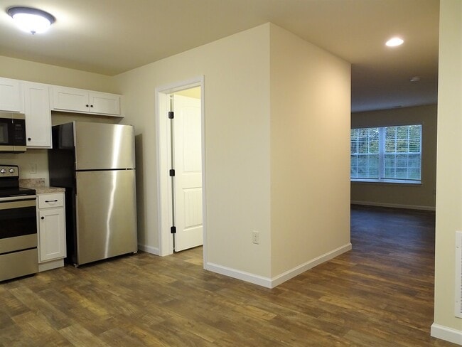 Photo - 818 Byler Cir