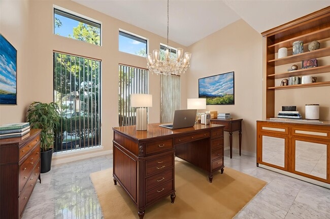 Photo - 1698 Creekside Dr