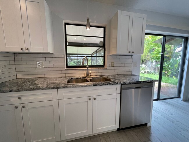 Photo - Coming Soon! 3/2 Single Family - Great Loc...