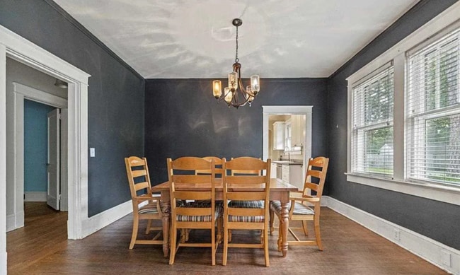 Photo - 401 S Franklin Dr