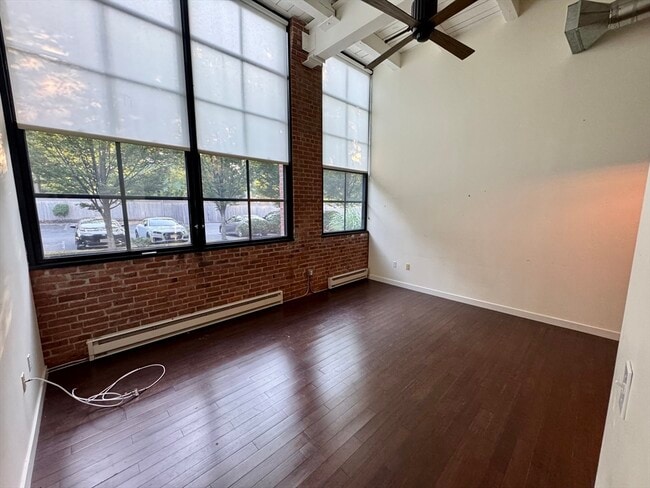 Building Photo - 99 Aberdeen Ave Unit #107