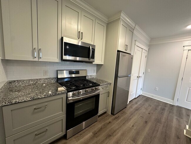Photo - 17 Hennery Wy Unit 17J