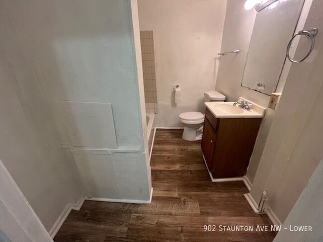 Photo - 902 Staunton Ave NW Unit Lower