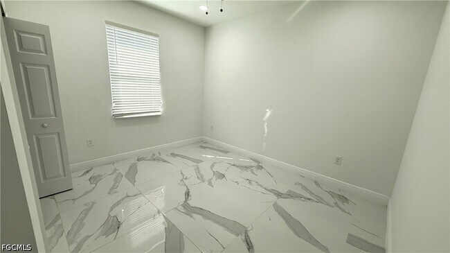 Photo - 508 Bell Blvd