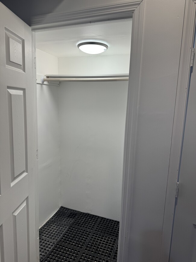 Building Photo - 103 Trupenny Turn