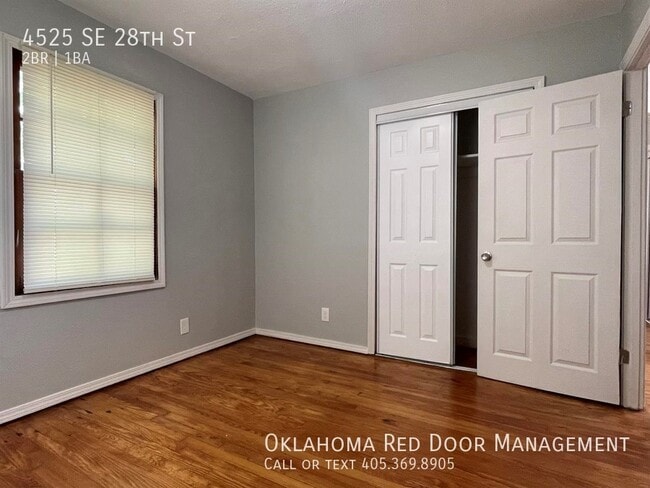 Photo - 4525 SE 28th St