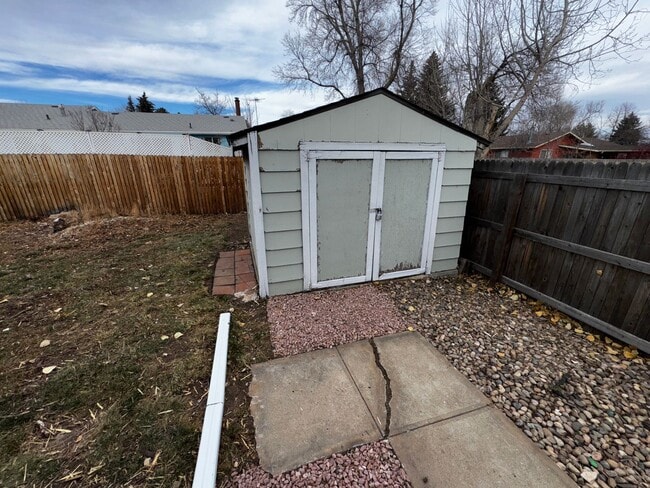 Photo - Clean 5 Bedroom Ranch in NW Fort Collins