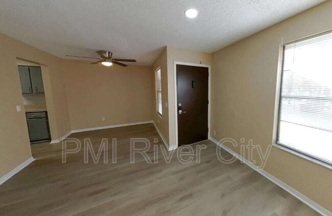 Photo - 467 Lombard St Unit 2C